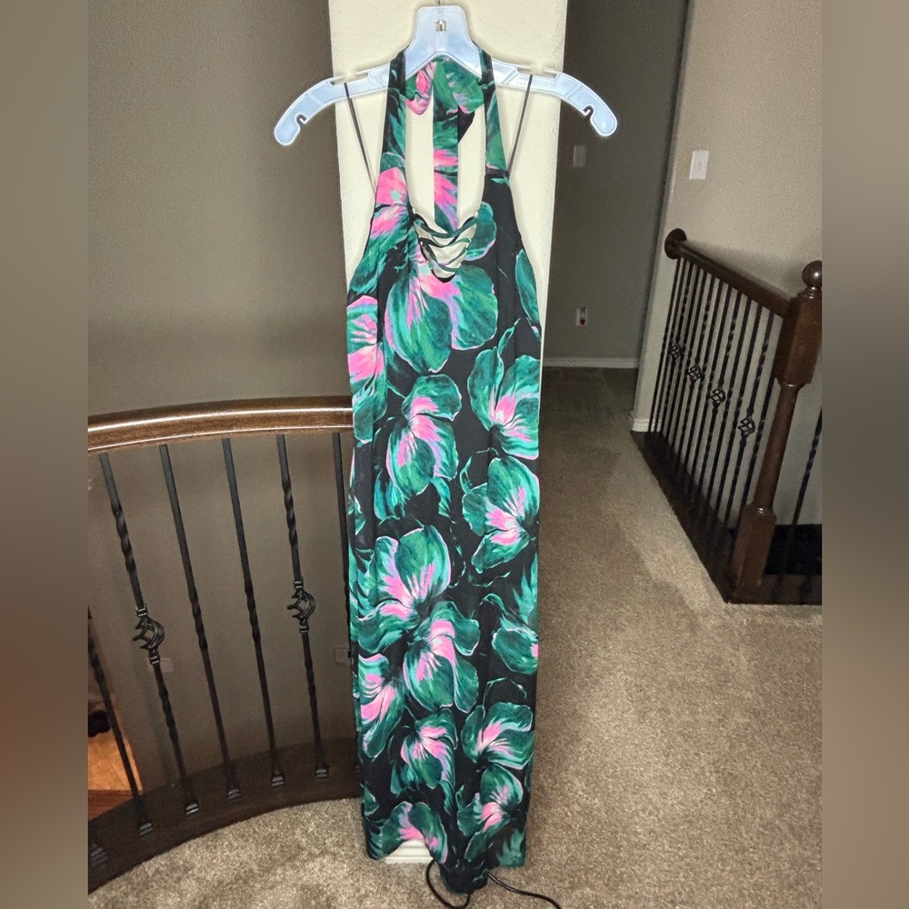 Jennifer Lopez Black and Green Floral Maxi Dress Size 4P 👗